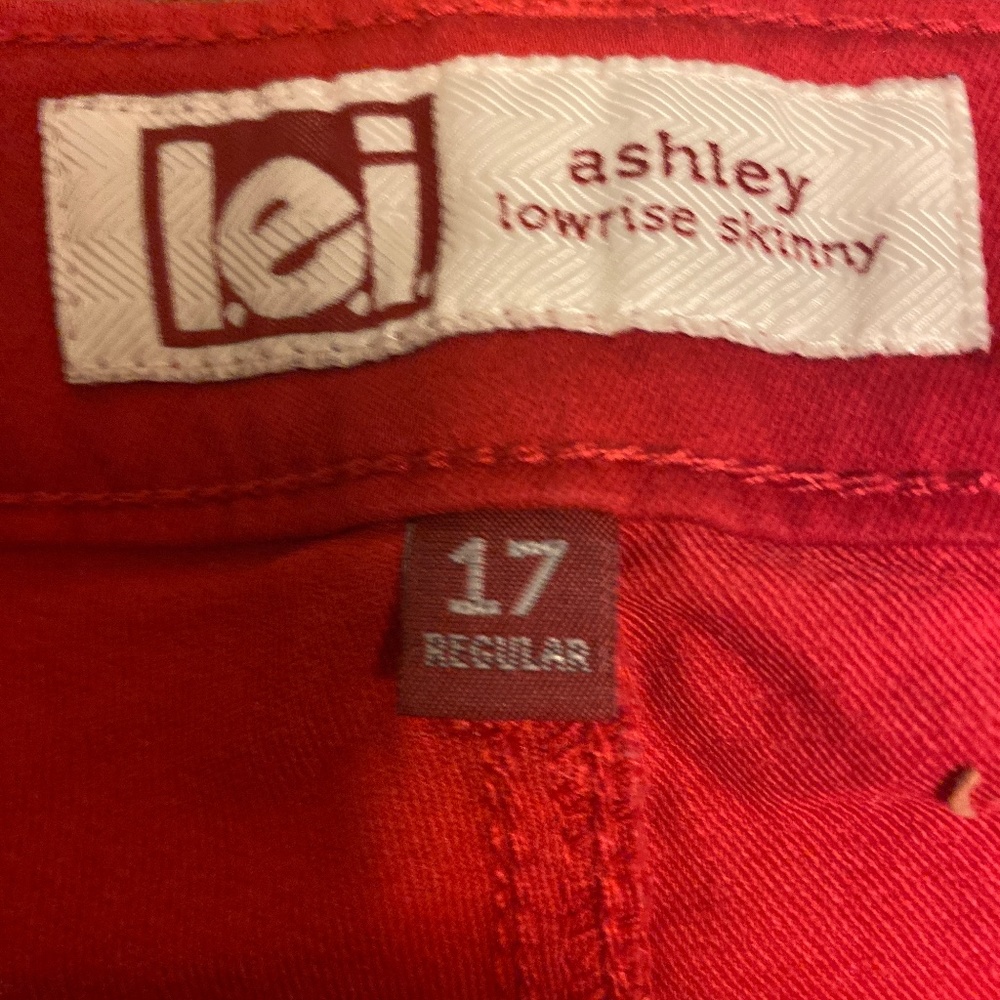 Skinny leg junior pants